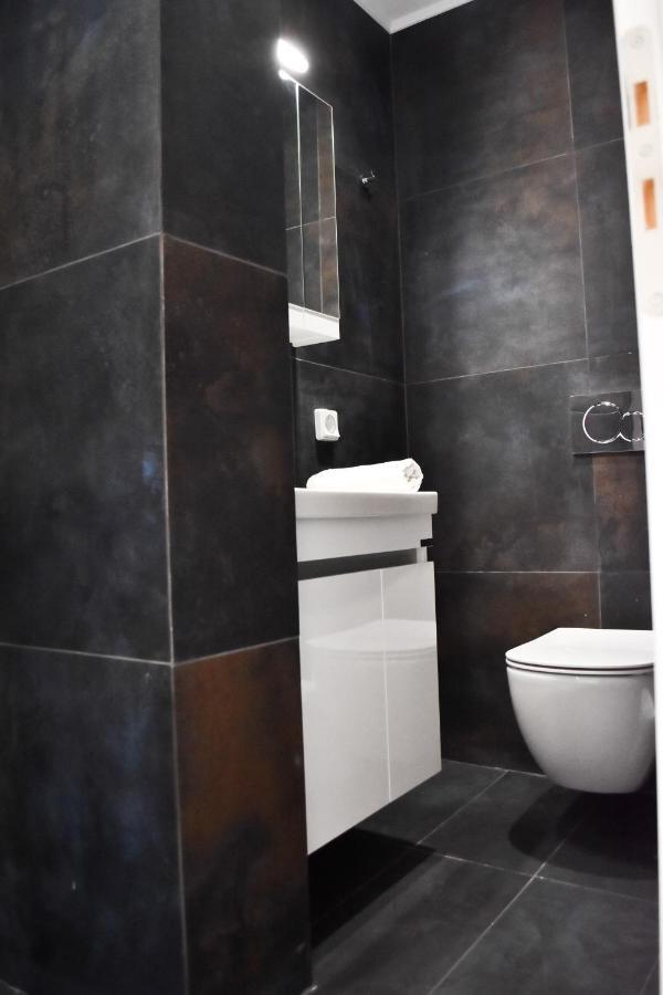 Βright Walled Designed Apt In Glyfada Center Atina Dış mekan fotoğraf