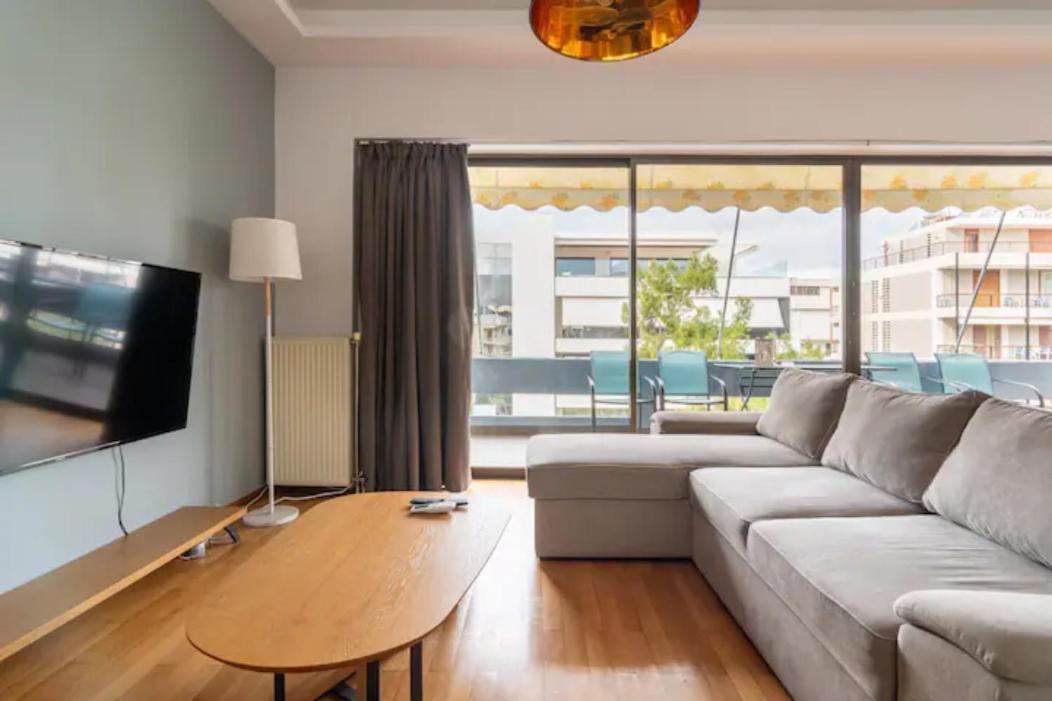 Βright Walled Designed Apt In Glyfada Center Atina Dış mekan fotoğraf