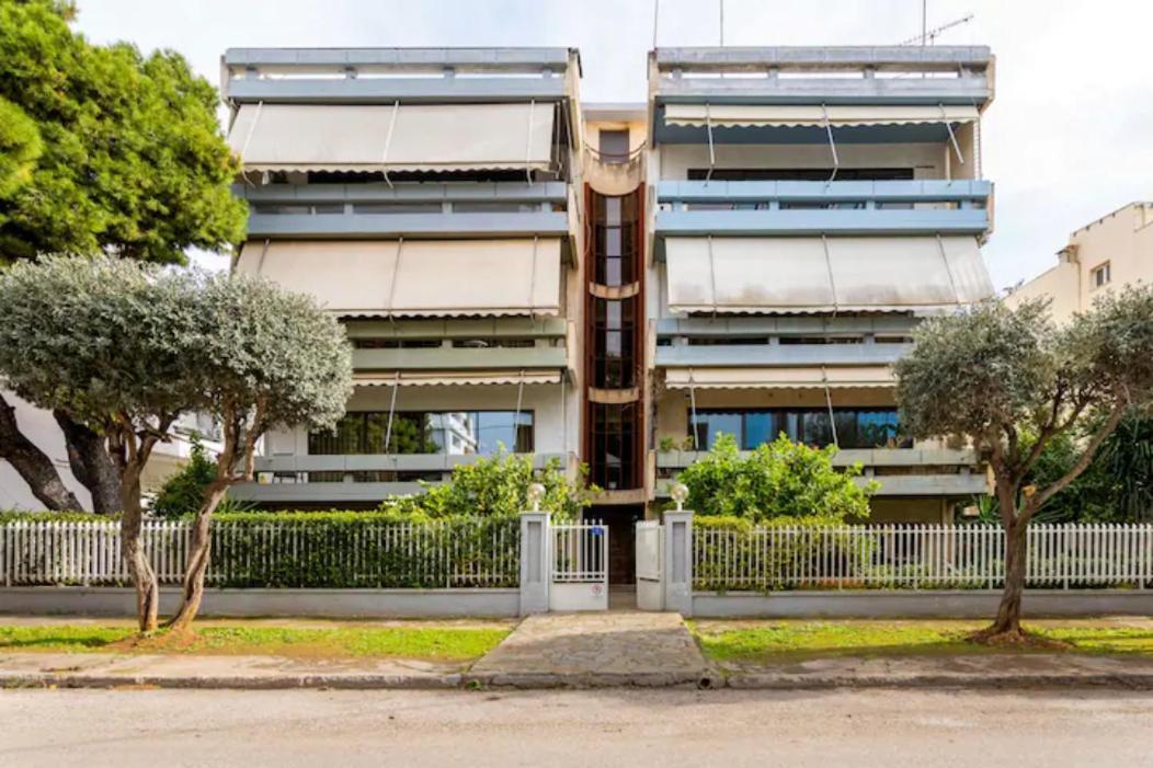 Βright Walled Designed Apt In Glyfada Center Atina Dış mekan fotoğraf