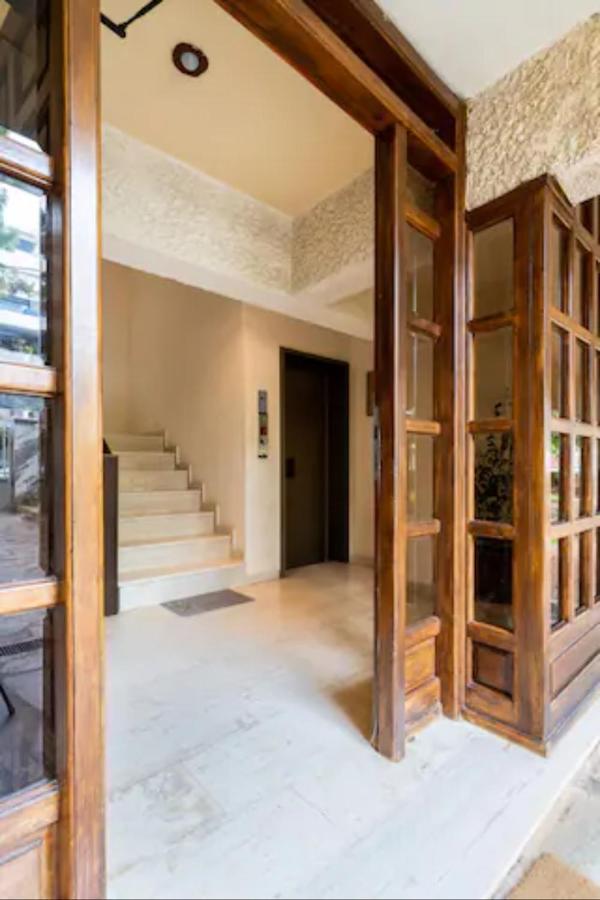 Βright Walled Designed Apt In Glyfada Center Atina Dış mekan fotoğraf