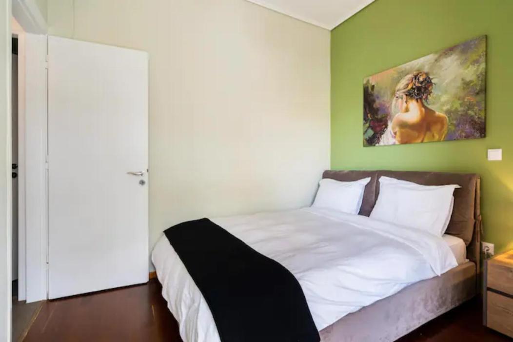 Βright Walled Designed Apt In Glyfada Center Atina Dış mekan fotoğraf